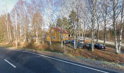 Auto-ja Konekorjaamo J. Komulainen Ky – Maaninka